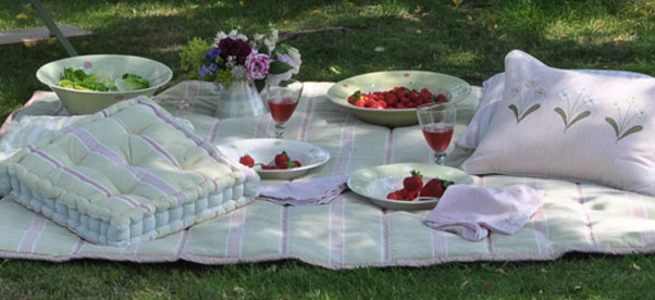 Susie_Watson_picnic.jpg